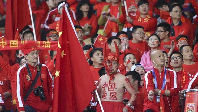 年轻的妈妈和性爱2020